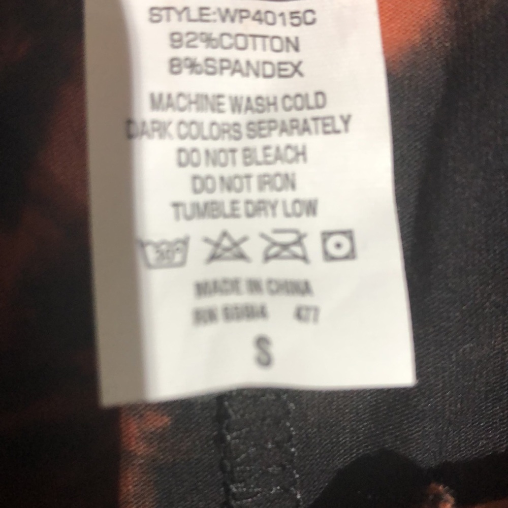 Clothes - Picture 4 of 7